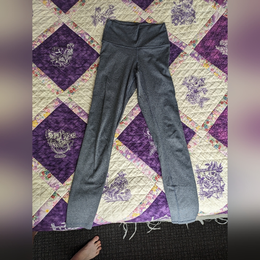 everlane perform legging small